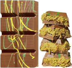 pistachio knafeh chocolate bar